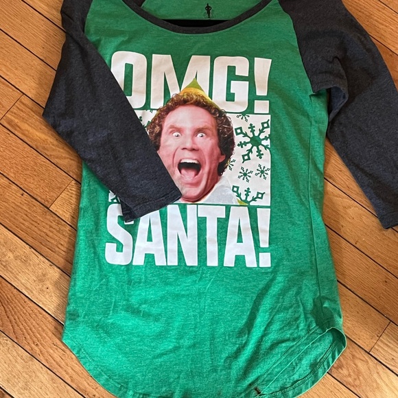 ELF women’s Raglan Tee in Green and Gray with 'OMG! SANTA!' Graphic - Picture 2 of 5